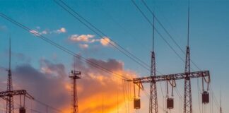 How lessons from a microgrid project can lead the way to decarbonizing the electric grid grid